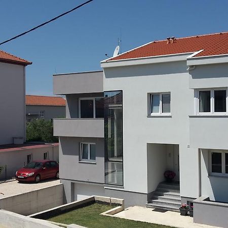Apartment Inka Nice And Comfy 扎达尔 外观 照片