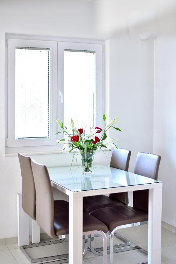 Apartment Inka Nice And Comfy 扎达尔 外观 照片