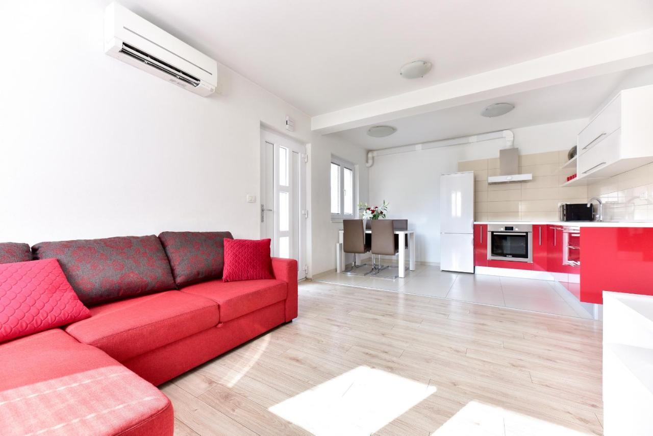 Apartment Inka Nice And Comfy 扎达尔 外观 照片