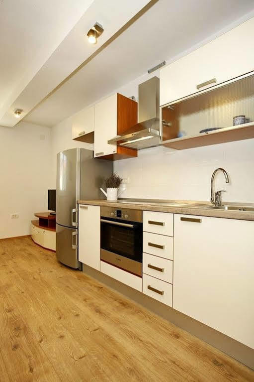 Apartment Inka Nice And Comfy 扎达尔 外观 照片